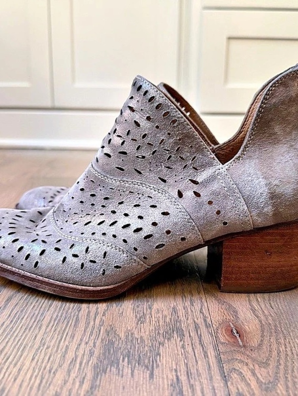 Sofft Barrosa Perforated Ankle Booties Gray